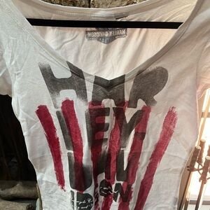 Harley Davidson  T shirt size M
Ladies
